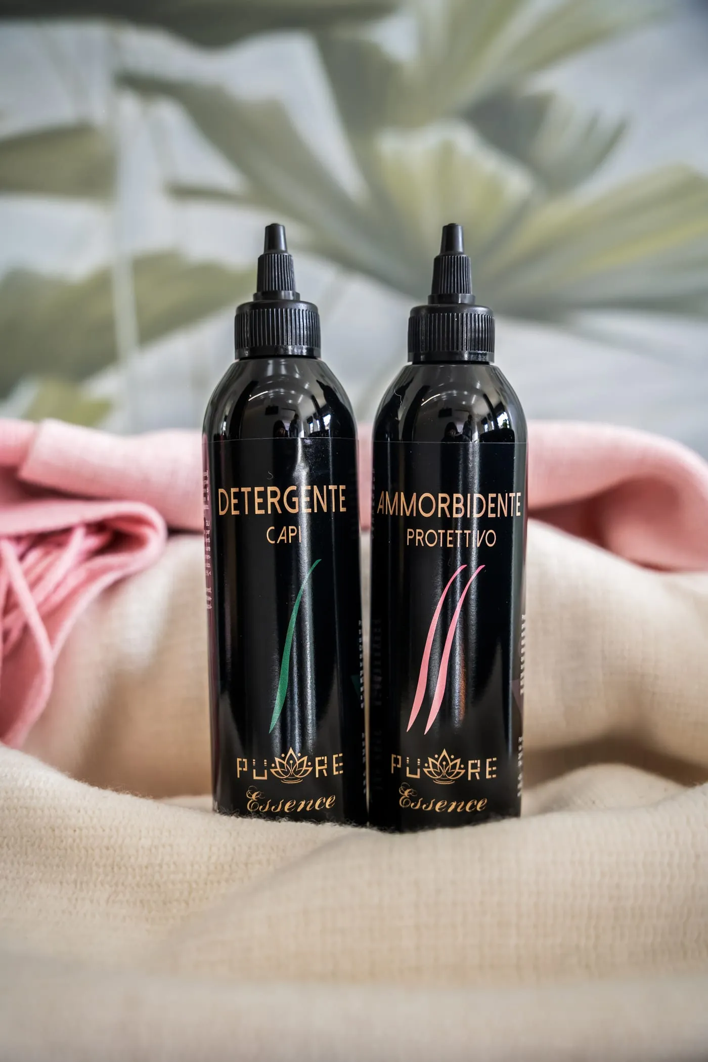 Ammorbidente Protettivo Pure Essence tra capi morbidi
